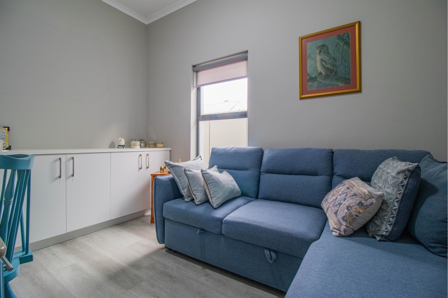3 Bedroom Property for Sale in Aan de Wijnlanden Western Cape